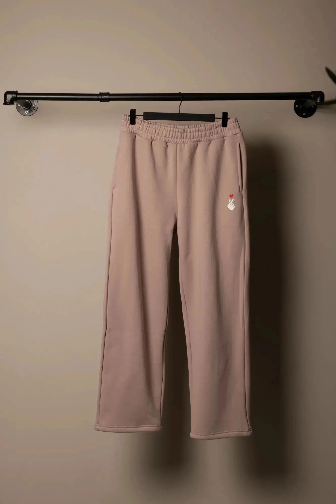 Jogging Signature Relax Fit Frnchlovebread