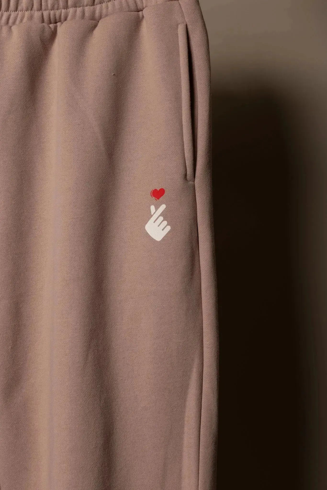 Jogging Signature Relax Fit Frnchlovebread