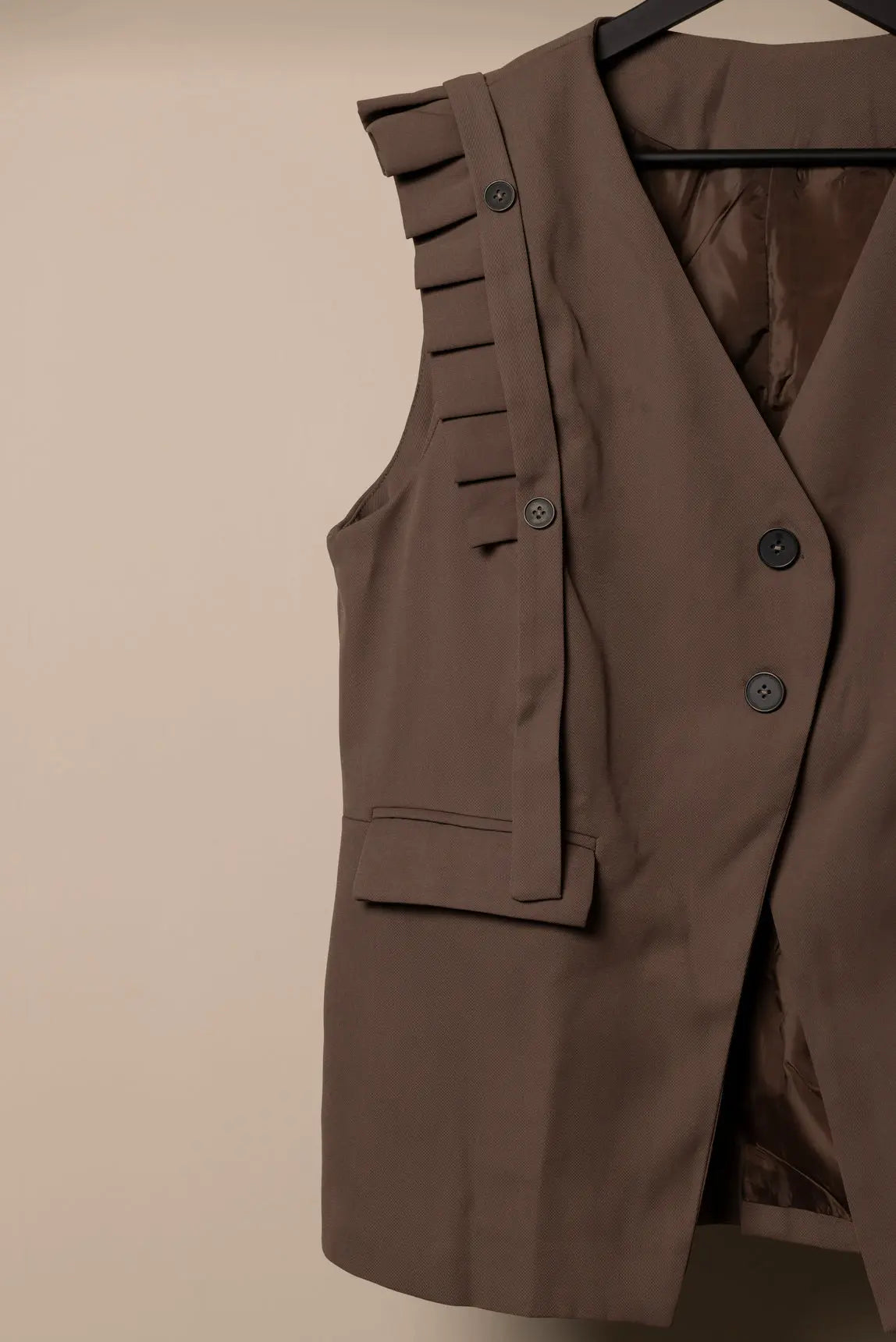 Gilet sans manches – Style tailleur structuré marron Frnchlovebread