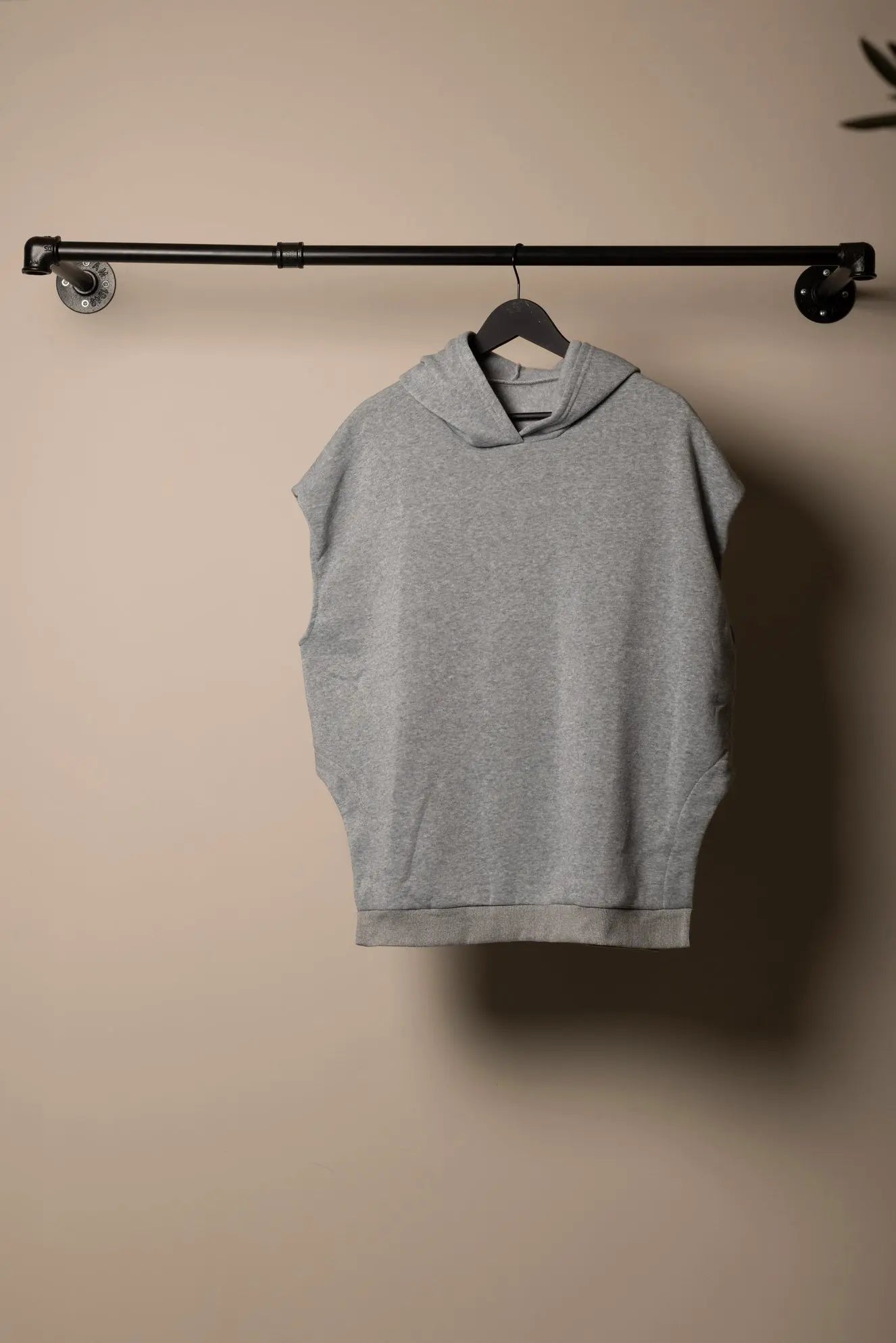 Sweat sans manches gris Frnchlovebread