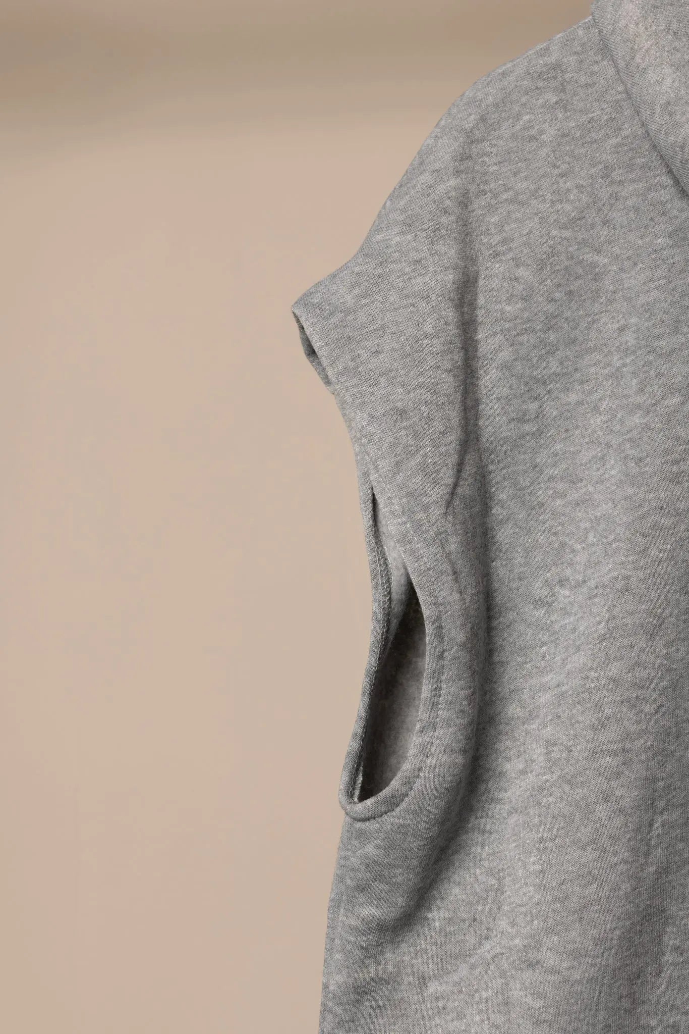 Sweat sans manches gris Frnchlovebread