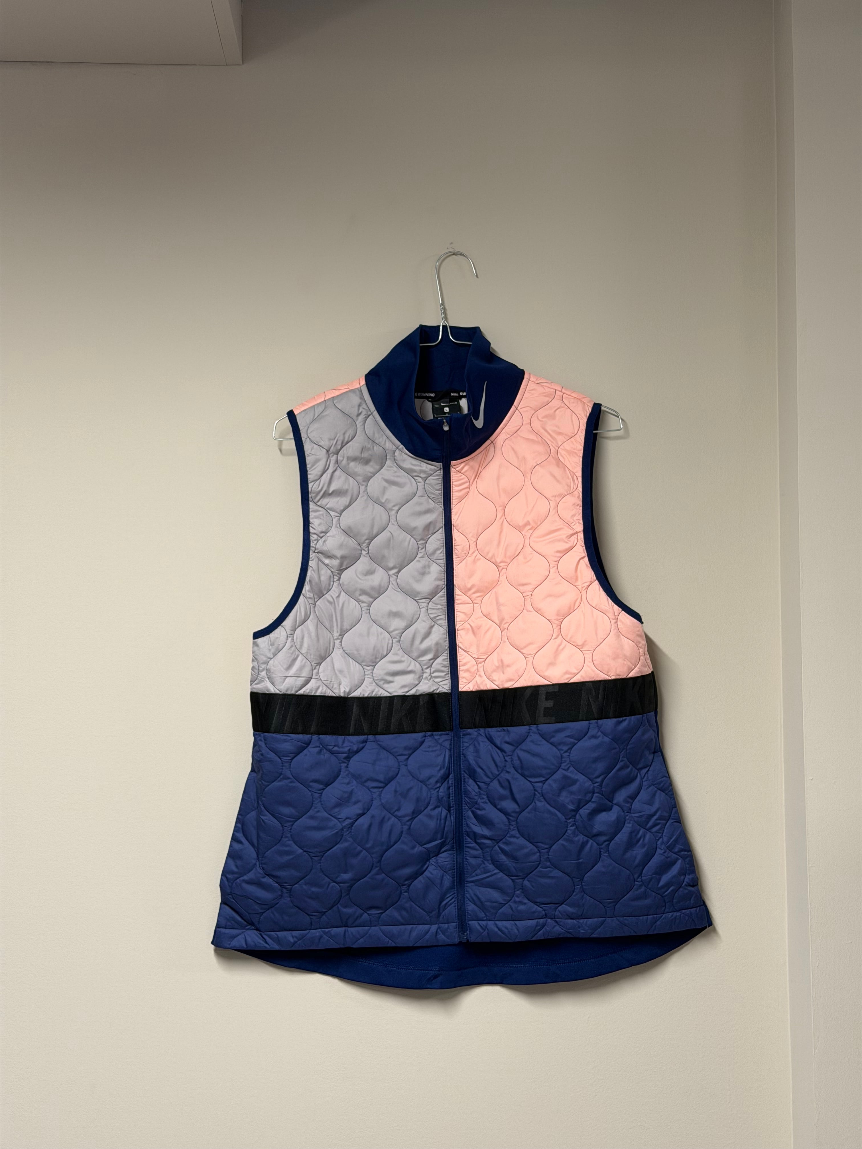 Gilet de Running Nike AeroLoft — Color-Block Tricolore & Matelassage Technique Frnchlovebread