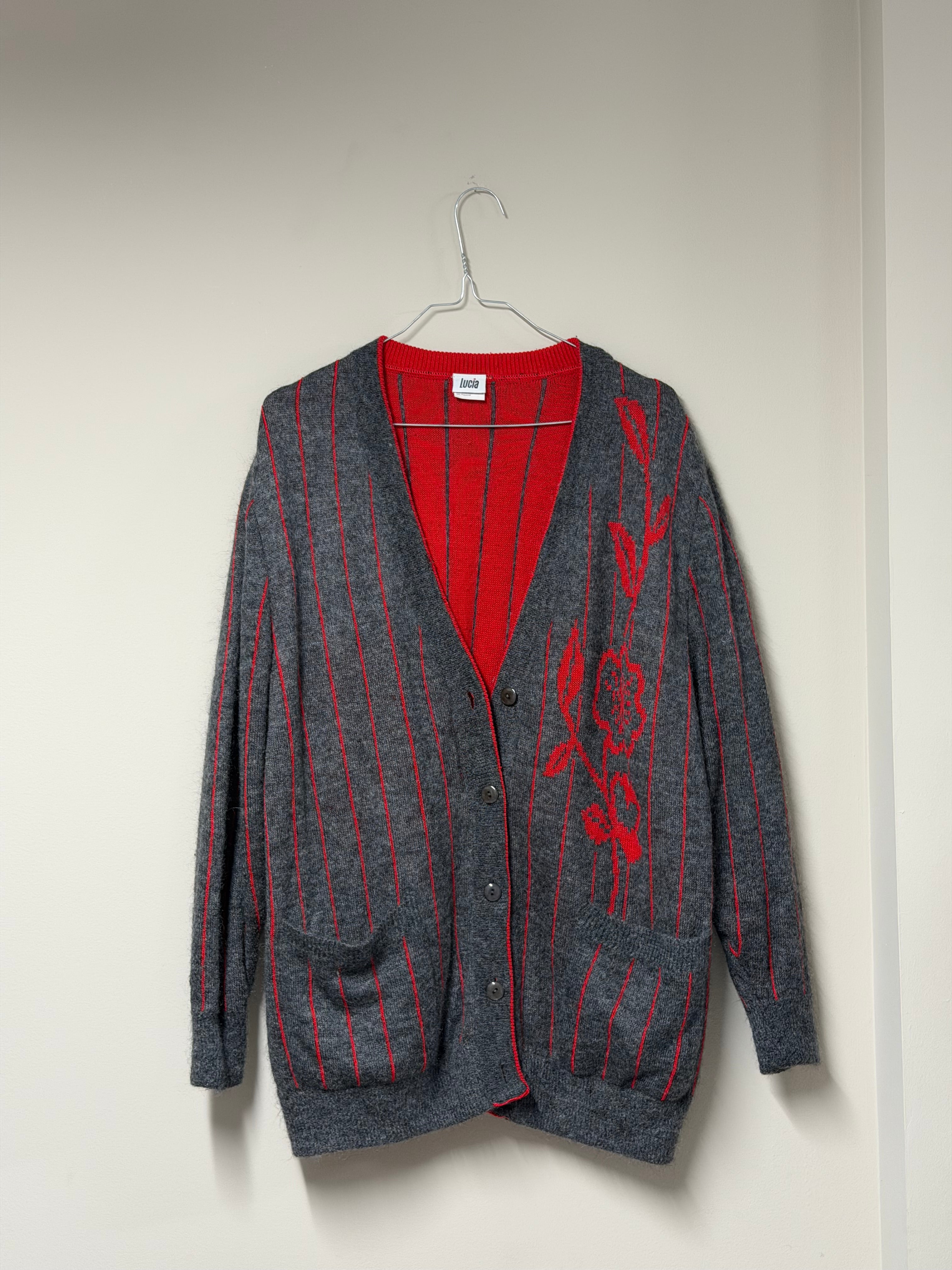 Cardigan Vintage Gris Anthracite & Rouge — Motif Floral Brodé Frnchlovebread